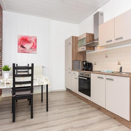 Ferienwohnungen Im Haus Waterkant Neuharlingersiel Bagian luar foto