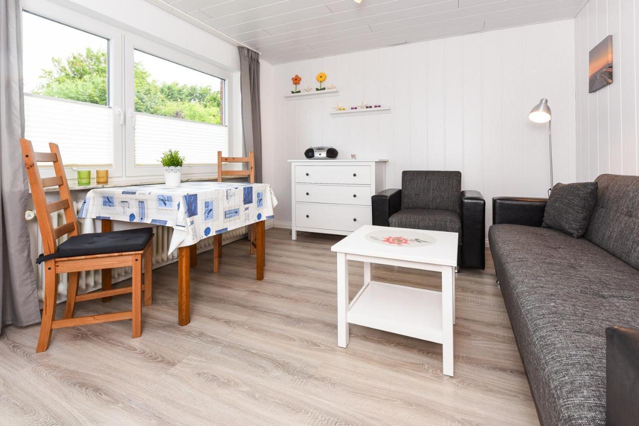 Ferienwohnungen Im Haus Waterkant Neuharlingersiel Bagian luar foto