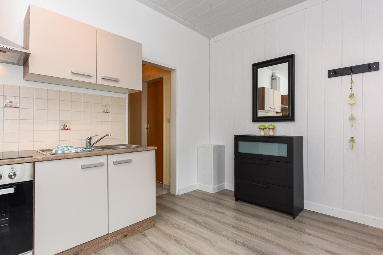 Ferienwohnungen Im Haus Waterkant Neuharlingersiel Bagian luar foto