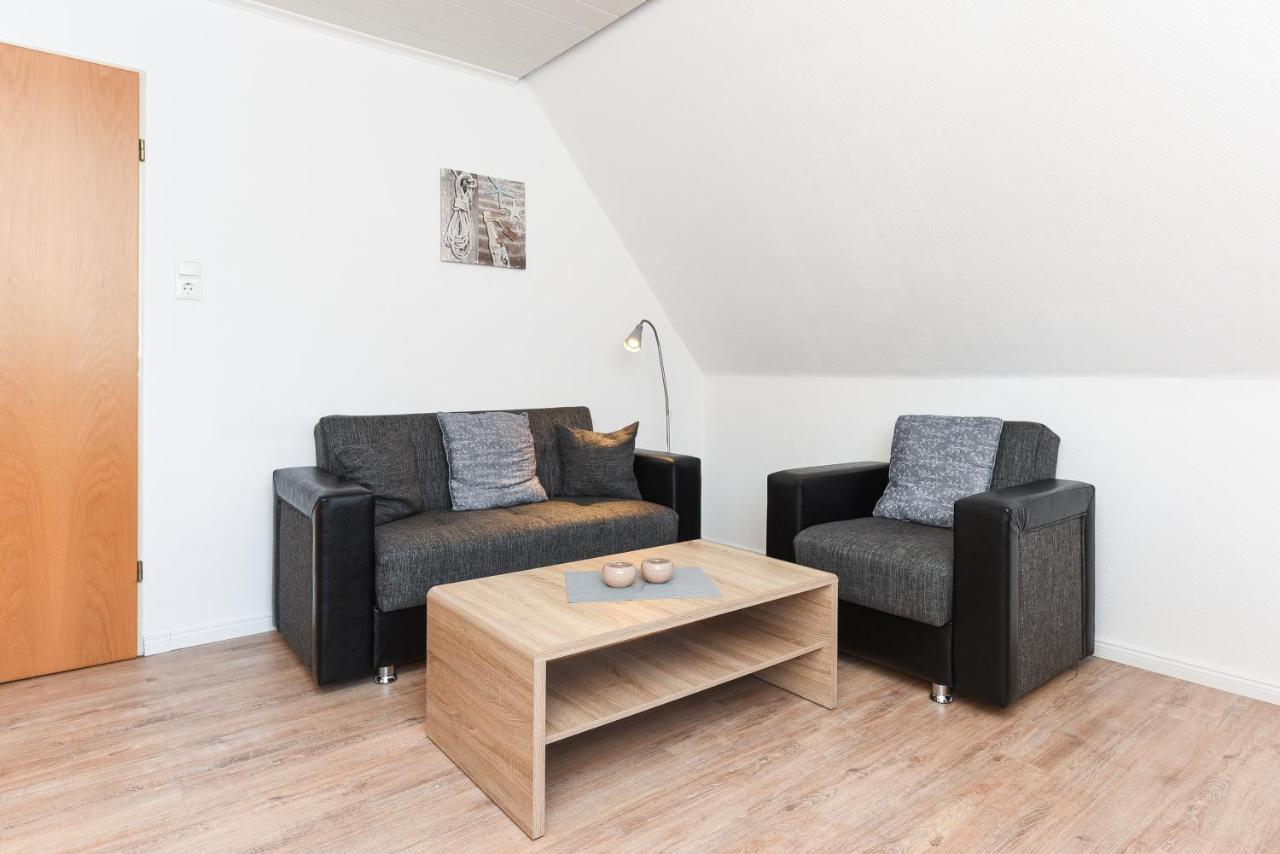Ferienwohnungen Im Haus Waterkant Neuharlingersiel Bagian luar foto